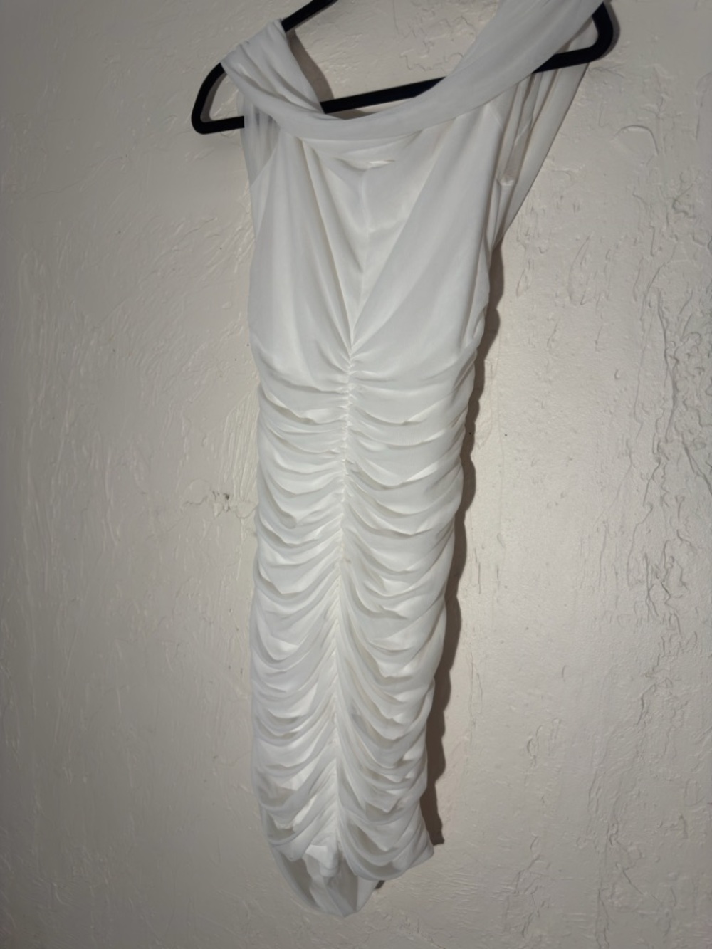 Elegant White Ruched Women’s Dress